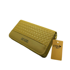 Elegant Ladies Clutch