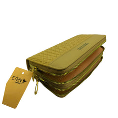 Elegant Ladies Clutch