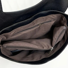 LuxeCarry Women’s Shoulder Bag – Elegant Design, Ultimate Functionality