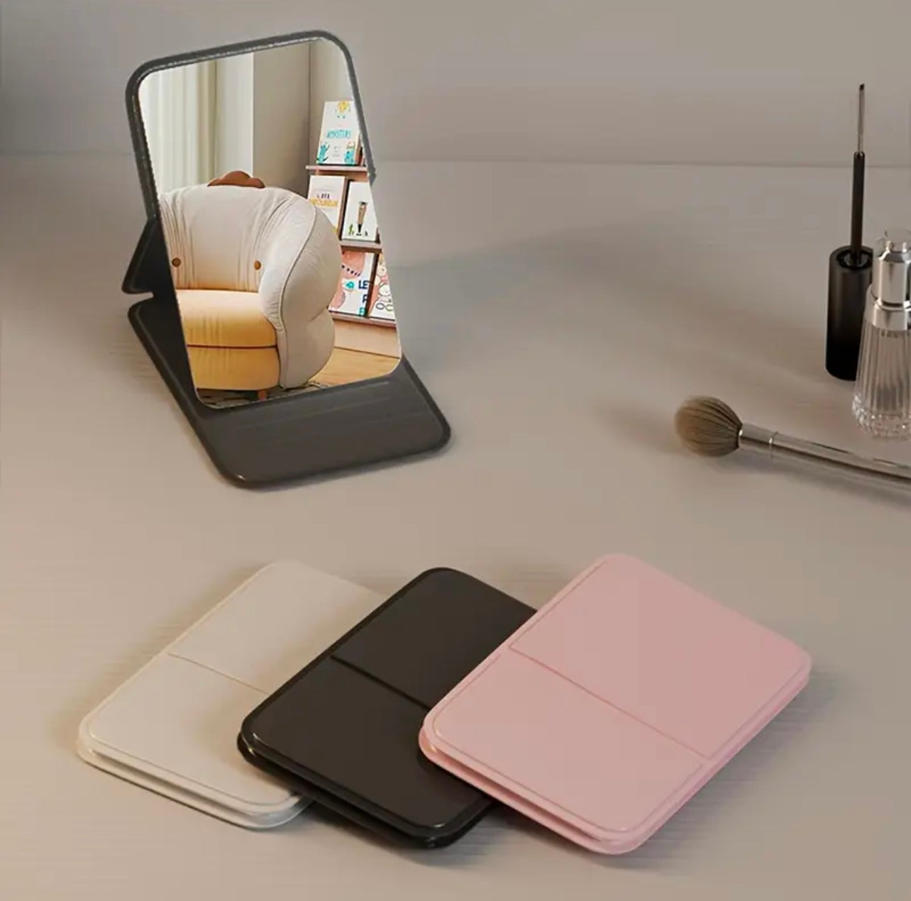 Foldable Compact Makeup Mirror – Pink